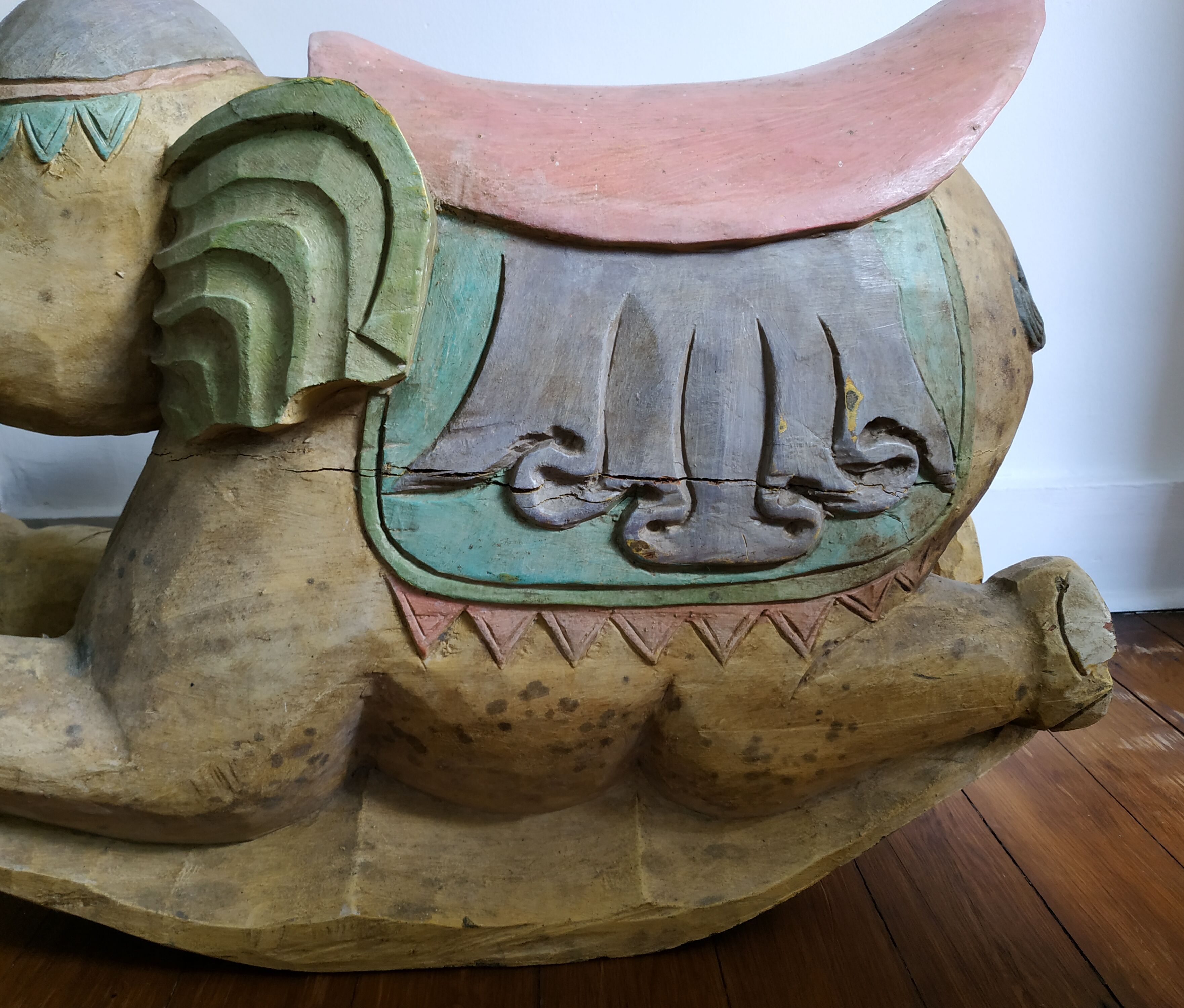 Rocking elephant, indian work, 65 x 67 cm