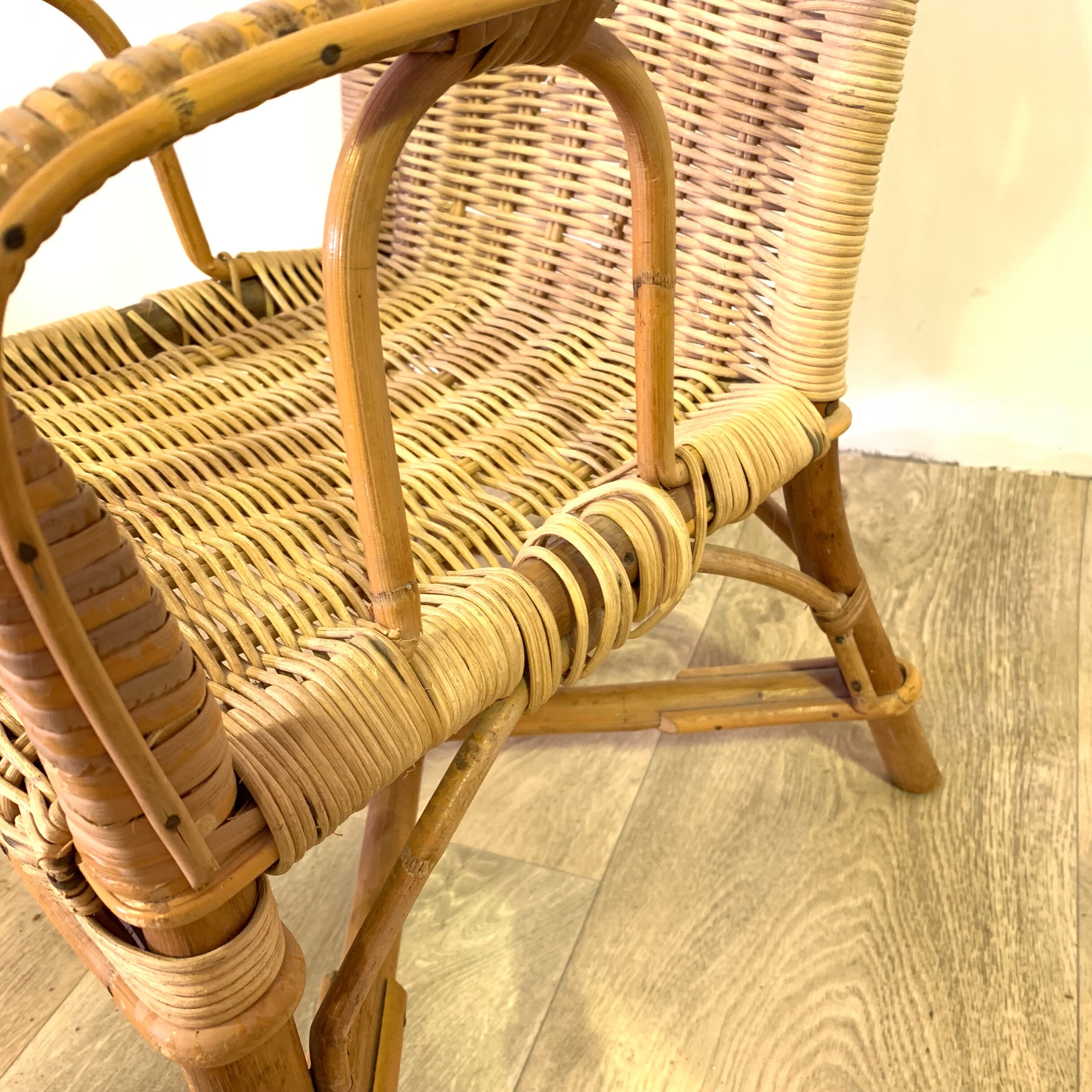 Rattan child desk and Chair