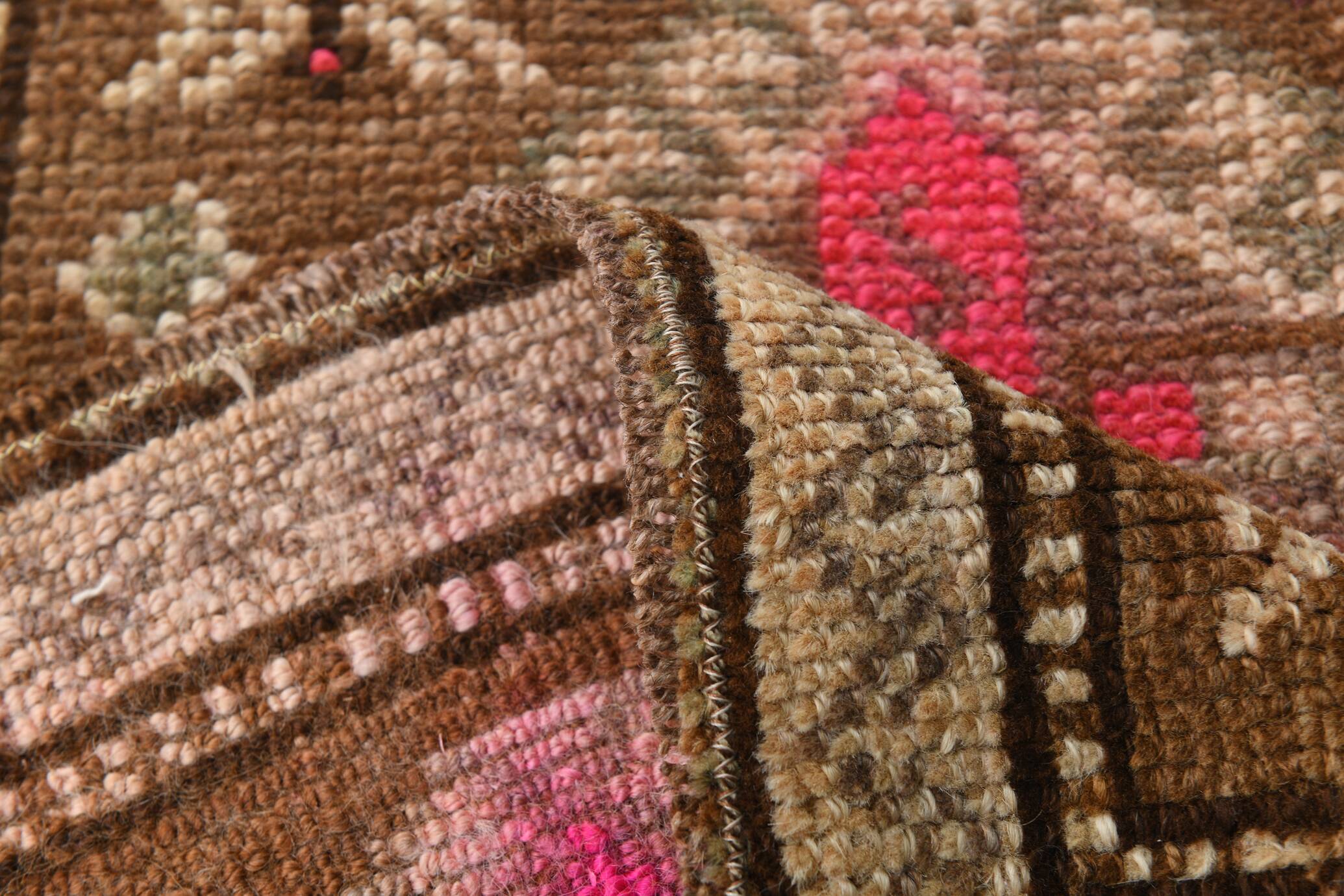 2x2 Brown Pink Classic Vintage Rug, 48x75Cm