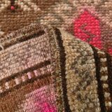 2x2 Brown Pink Classic Vintage Rug, 48x75Cm