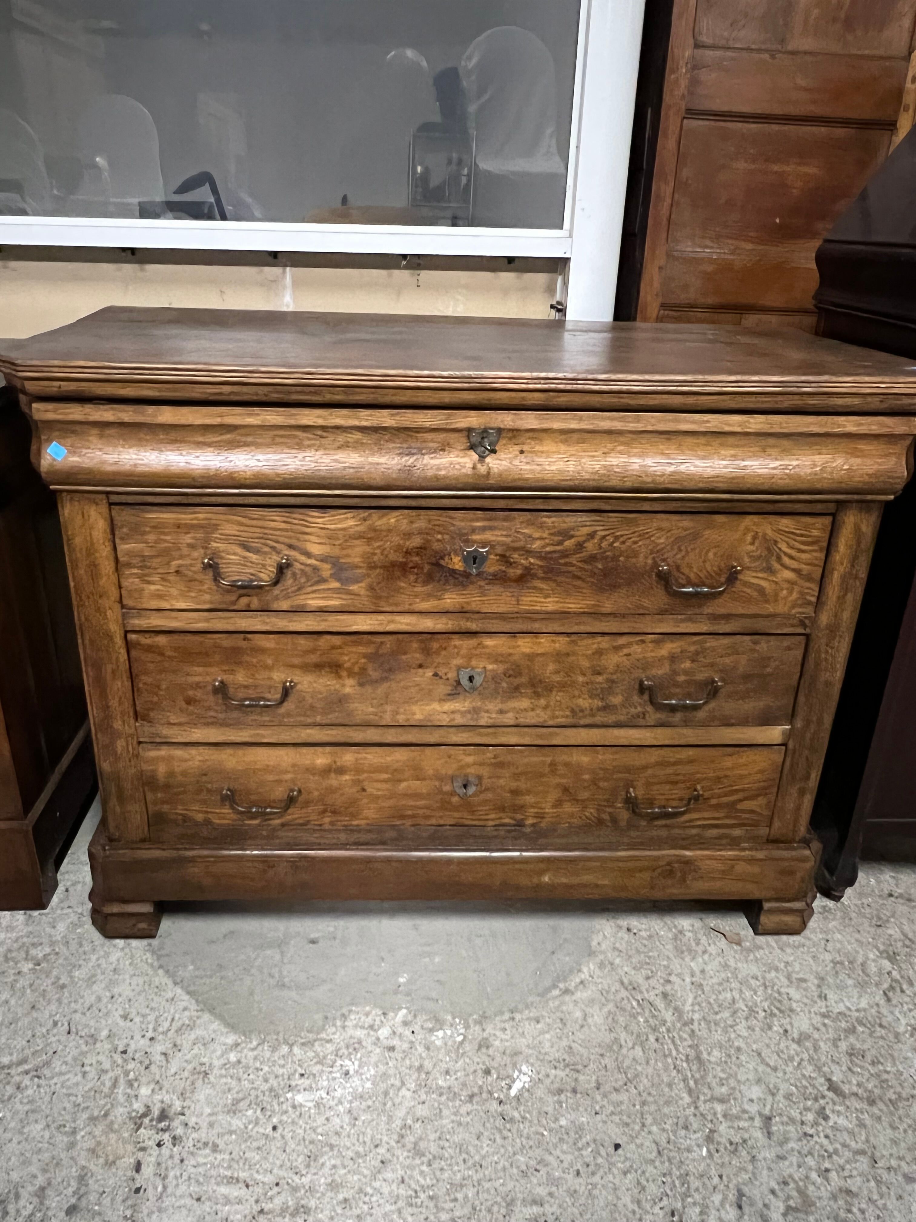 Commode ancienne en chêne massif de style Louis Philippe XIXe siècle
