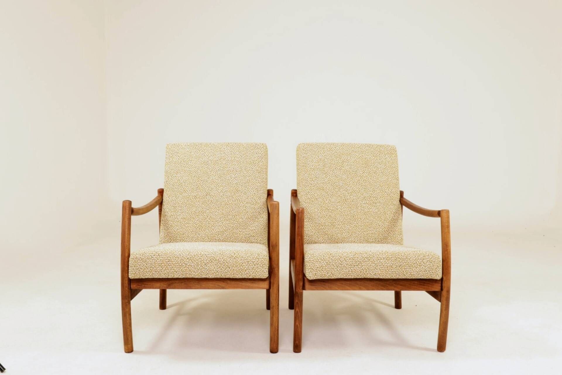 Pair of Scandinavian modern longue chairs green nebula 1970s