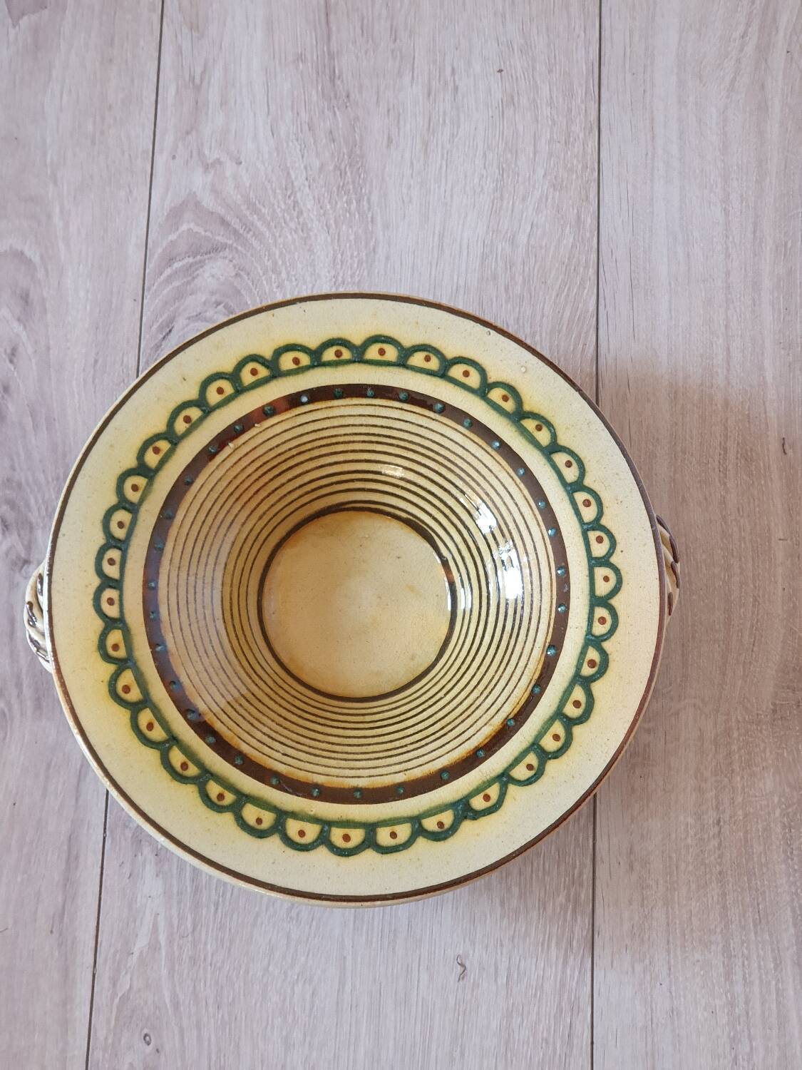 Plat émaillé Vallauris