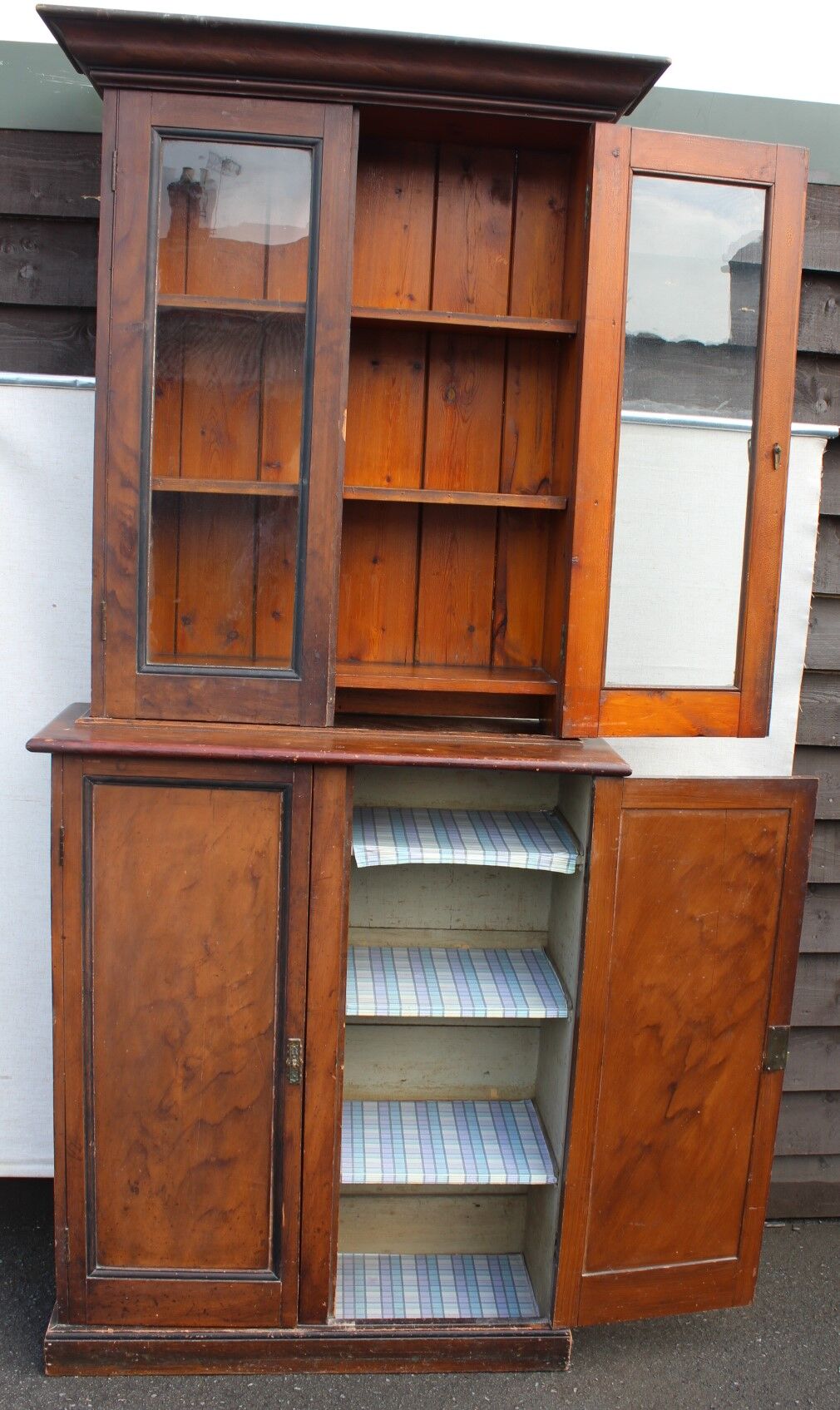 Pine bookcase with scrumbled original finnish