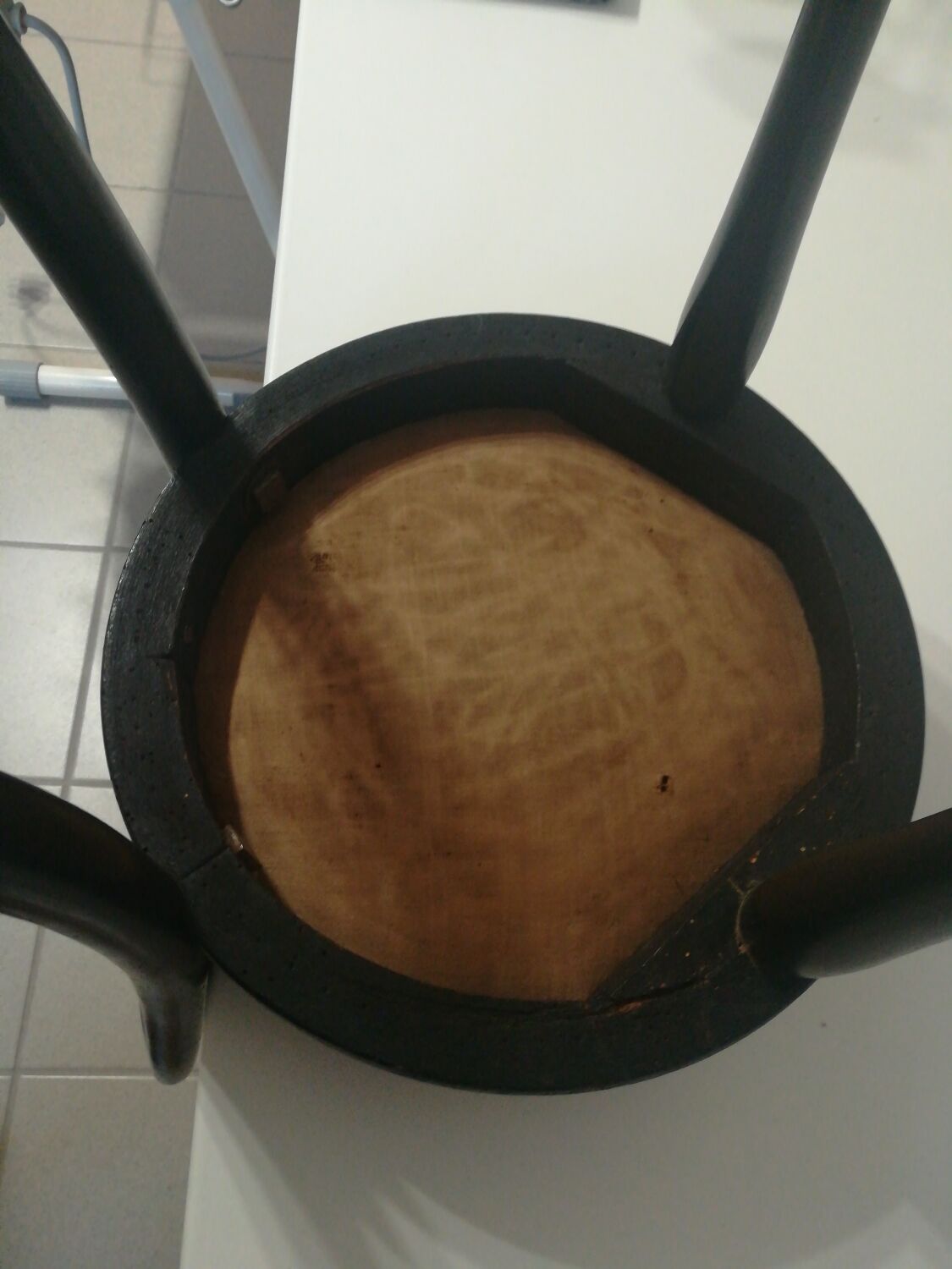 Curved wood children's chair