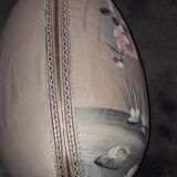 Ancient Boïte for egg-shaped treats in hand-painted silk