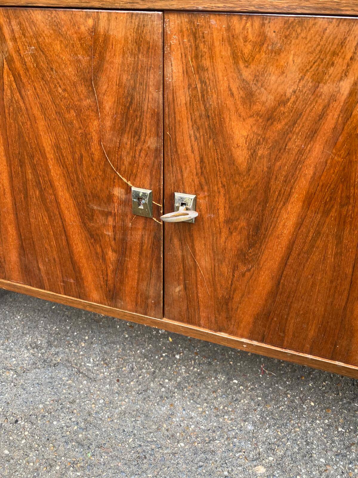 Scandinavian high buffet display cabinet in rosewood from the 1950s.