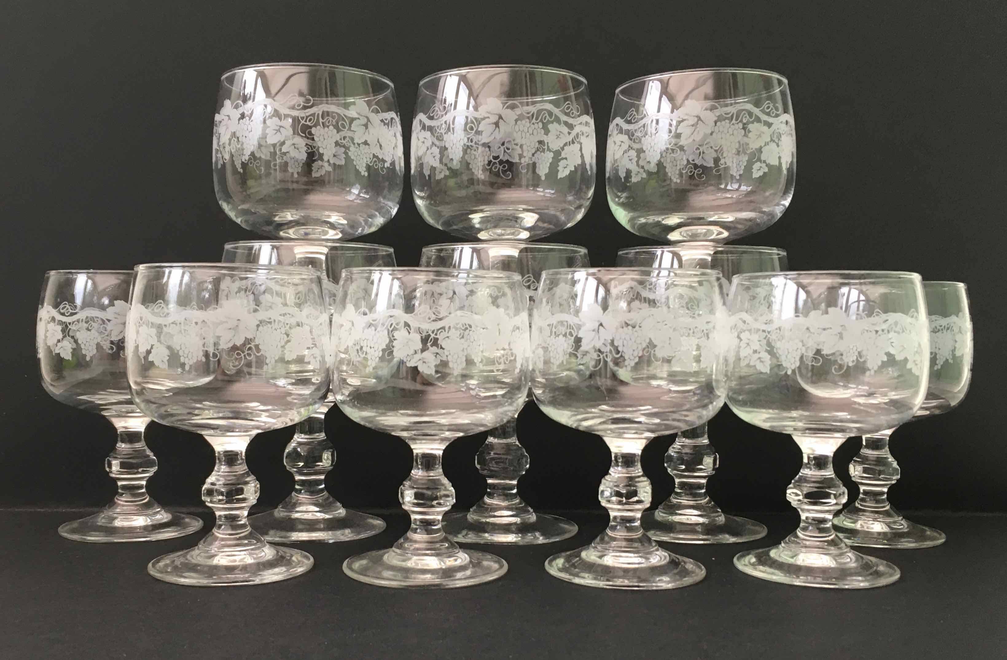 Set 12 verres d’Alsace cristal gravé vin et apéritif