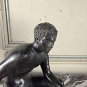 Hermès at rest, bronze Grand Tour, black and green patina, 19th century