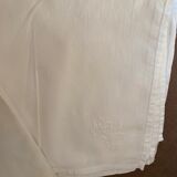 Lot of embroidered cotton towels