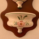 Green and pink water fountain