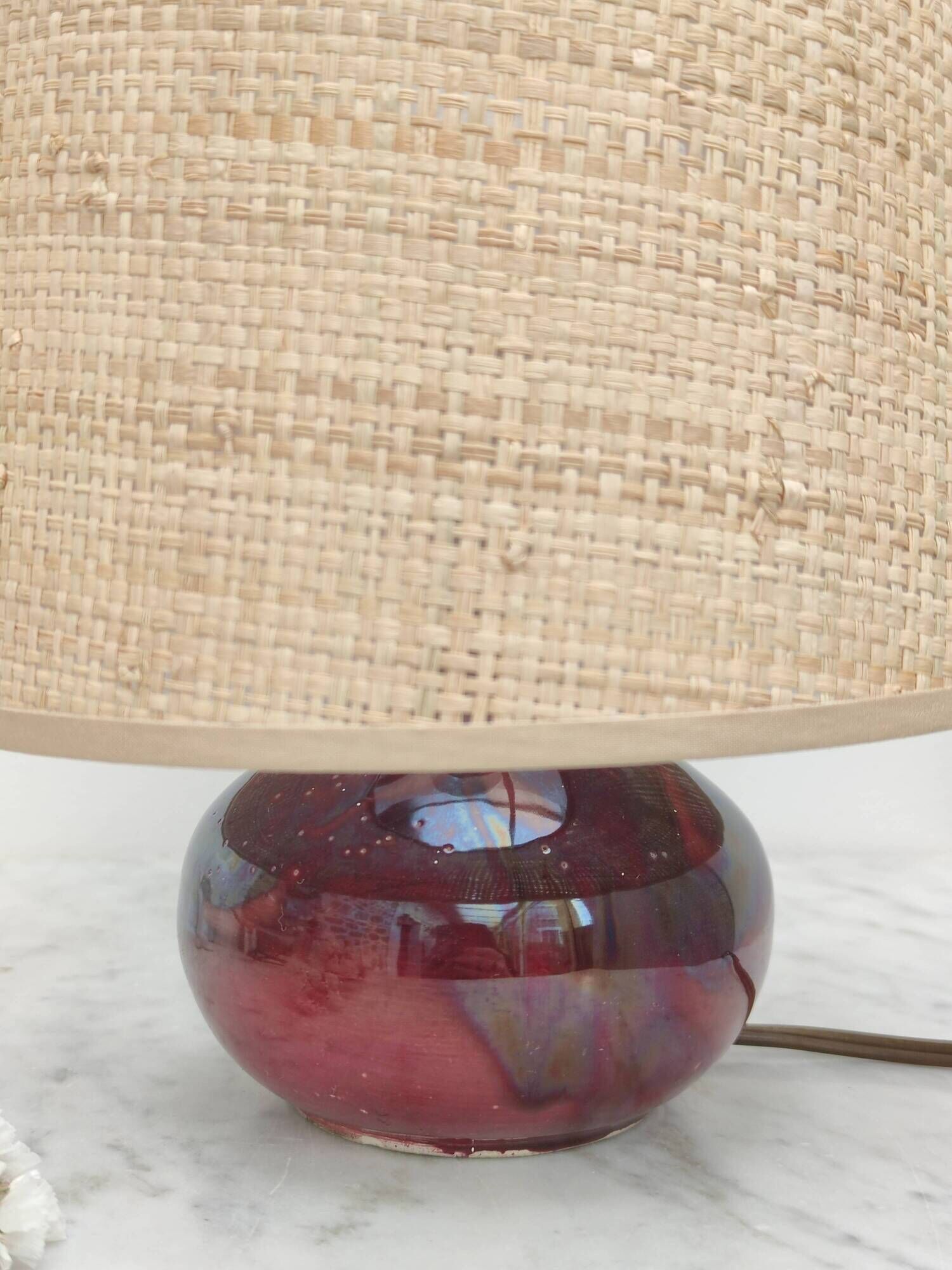 Lamp in varnished sleet