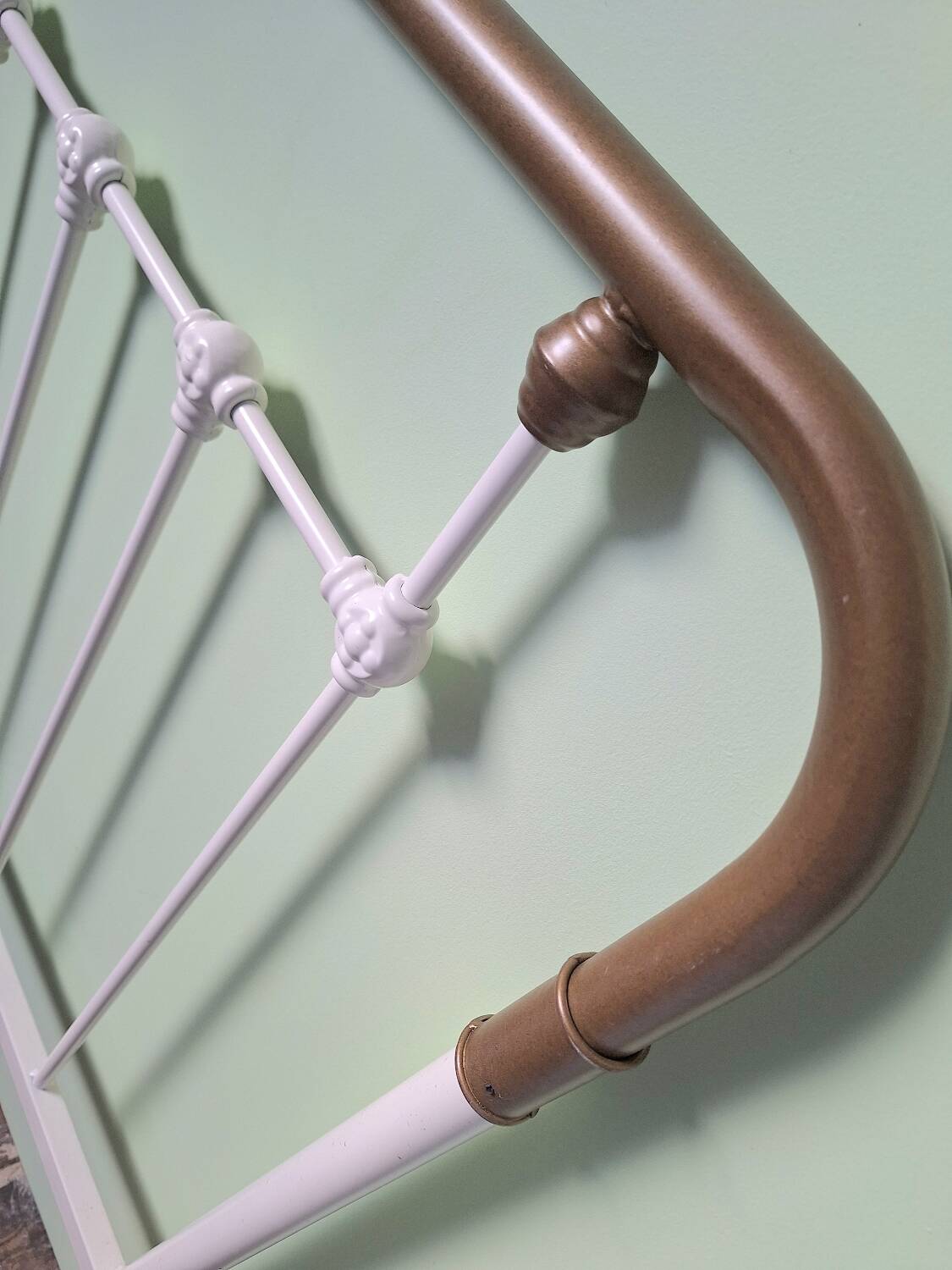 Asper metal headboard in white/brass color LA REDOUTE INTERIEURS
