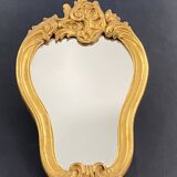 Violin mirror with shell decoration