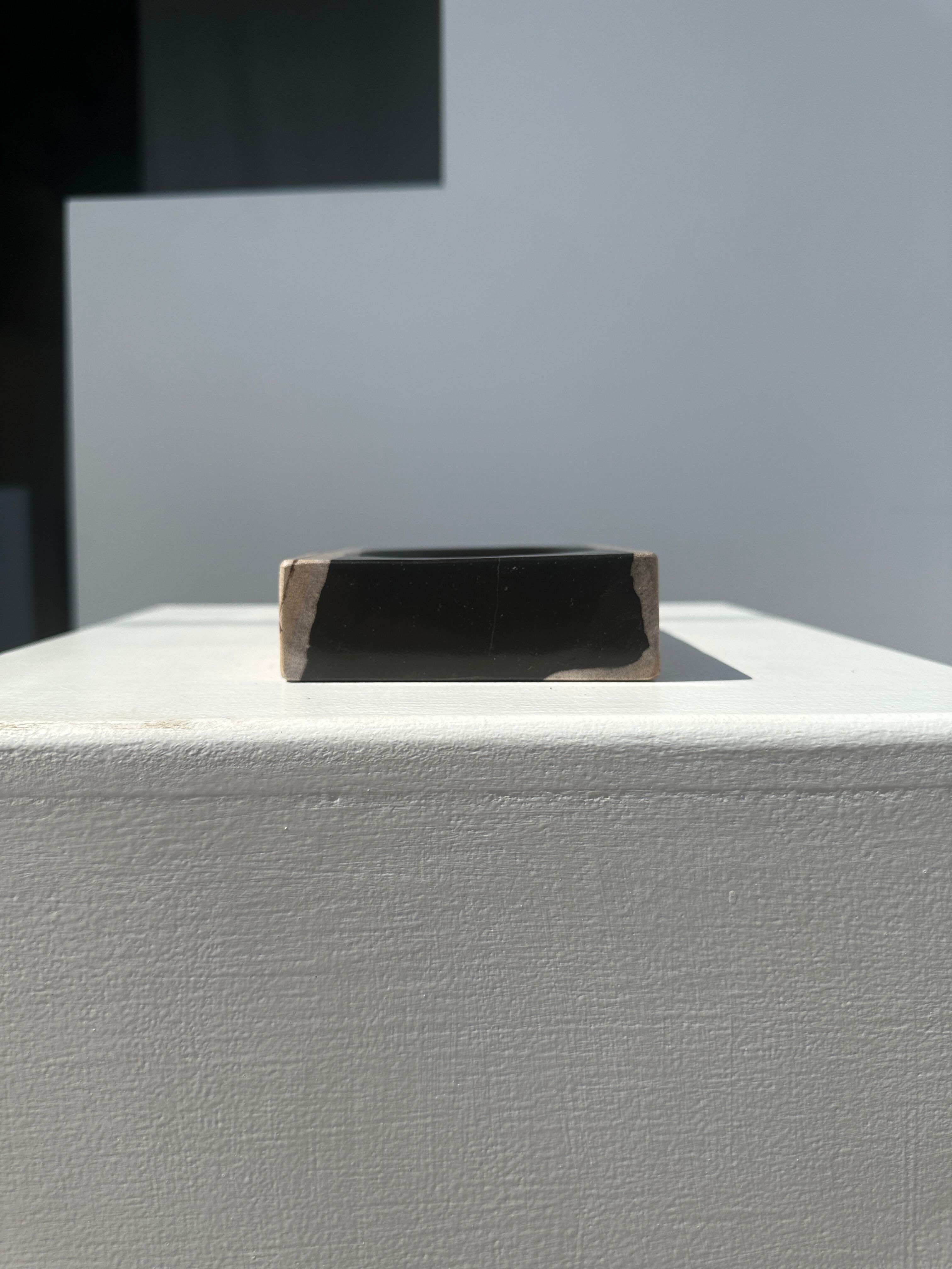 Porte savon en bois pétrifié bandes blanches de chaque côté