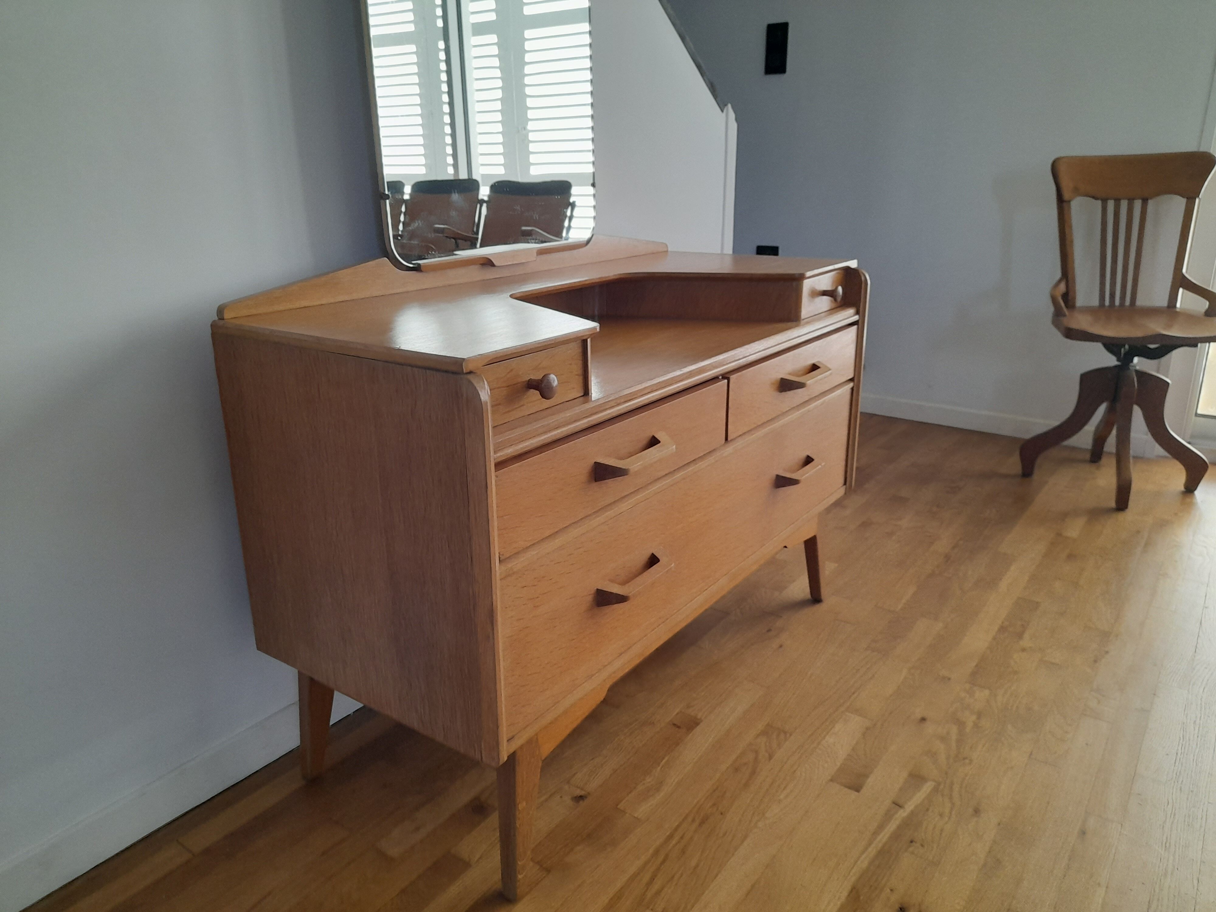 Compass foot dressing table from the 50s