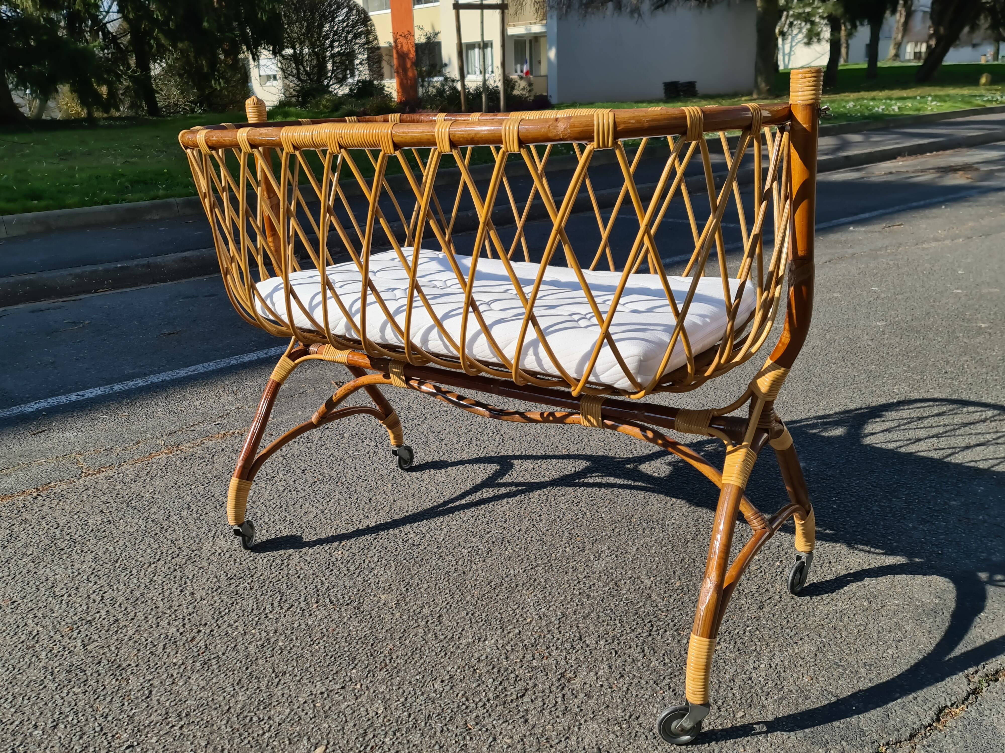 Cradle cot rattan bamboo vintage