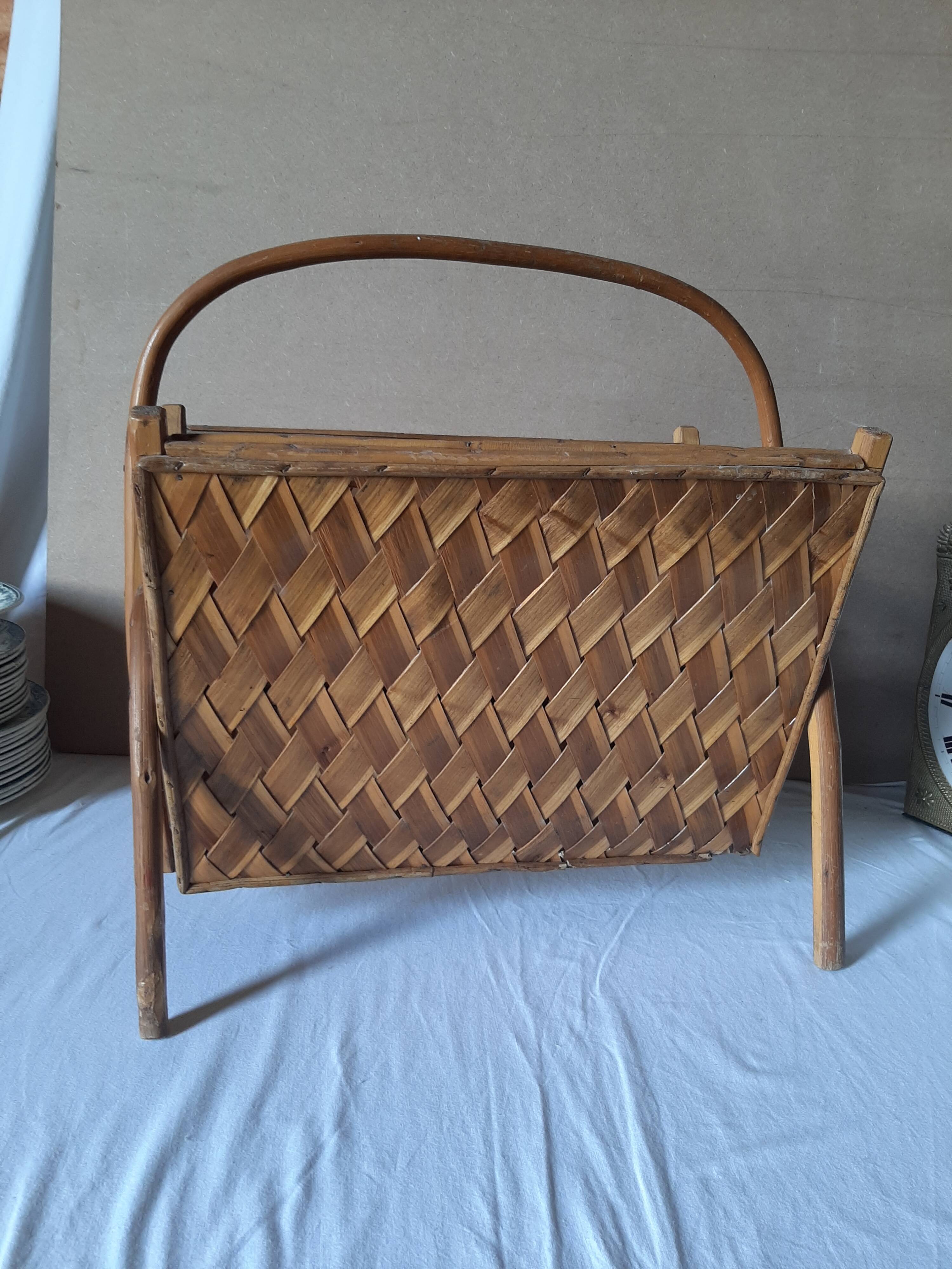 Porte revue vintage en chataignier