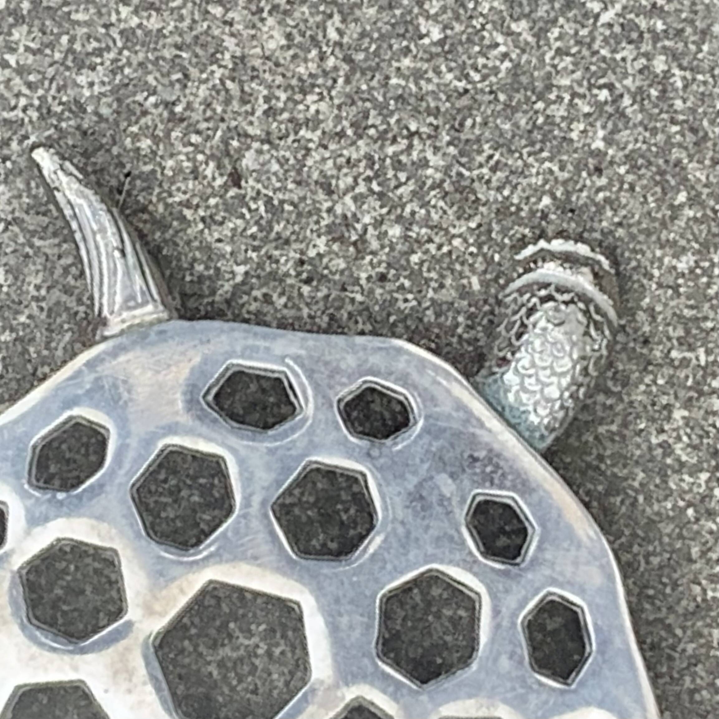 Vintage silver metal turtle trivet
