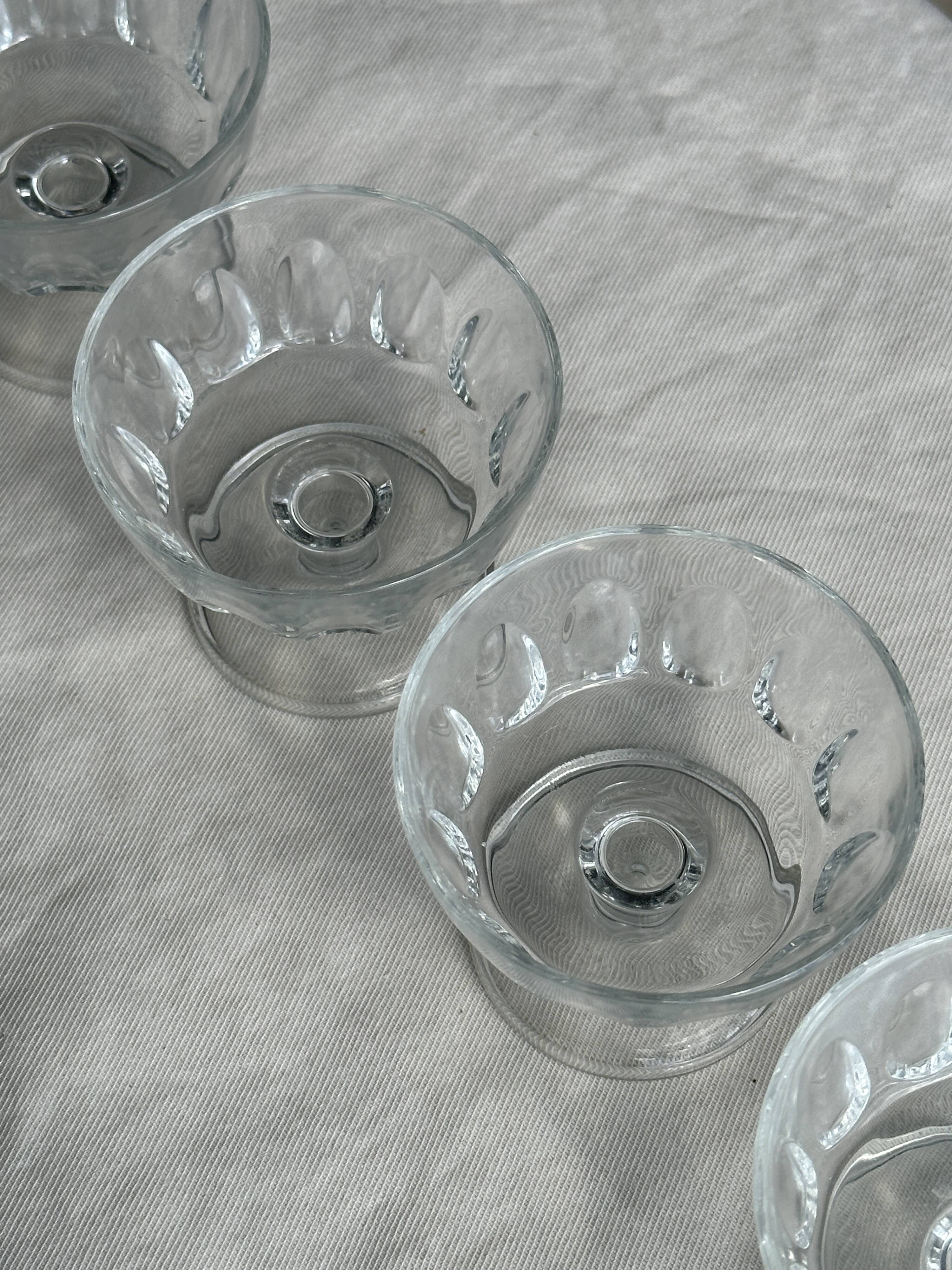 11 France Arcoroc footed bowls