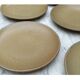 8 assiettes en grès