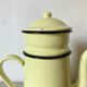 Cafetière en tôle émaillée