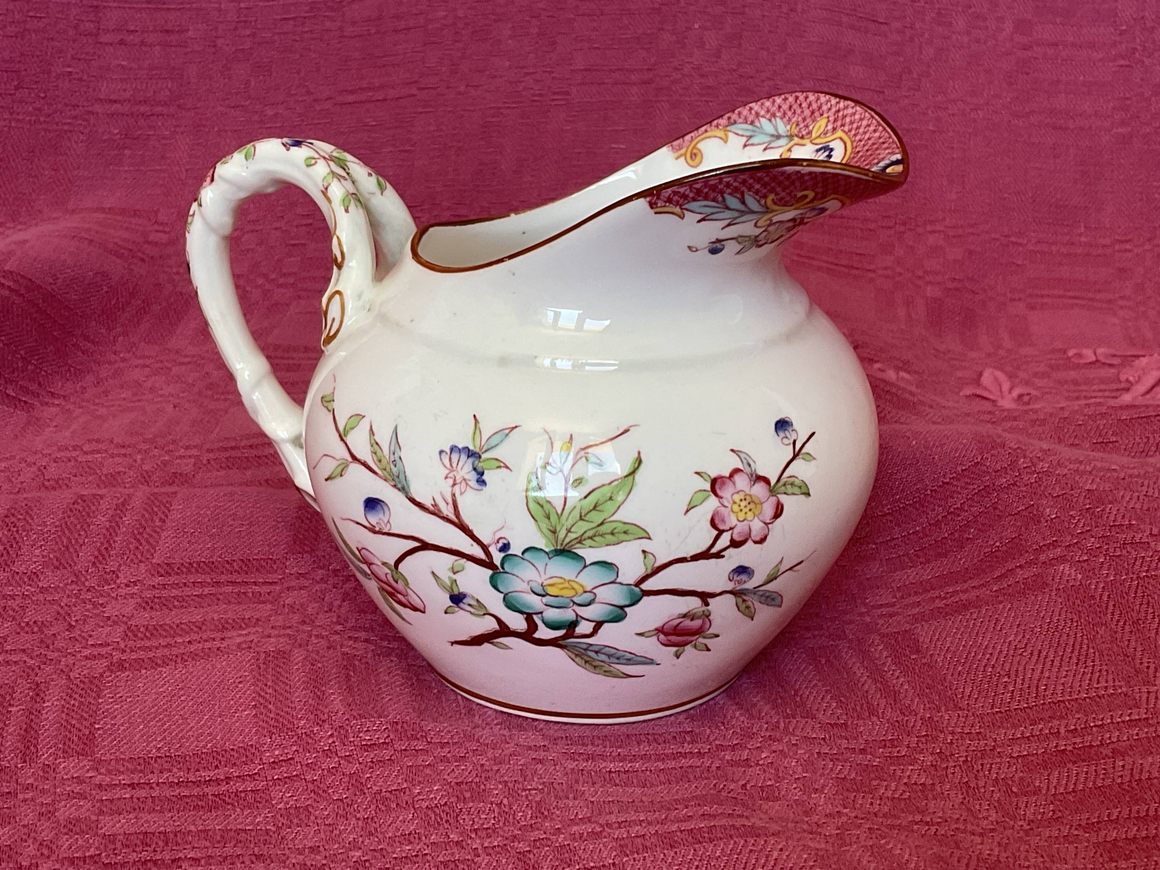 Pot à lait , Sarreguemines modèle Minton 19 siècle