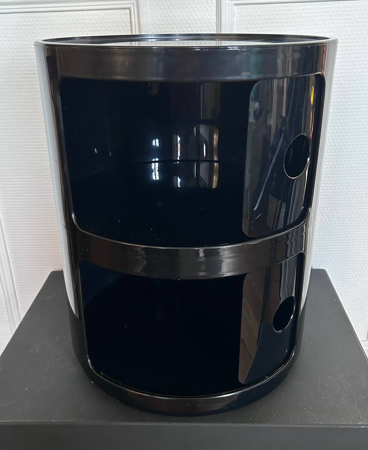 Original Kartell 2-door compound