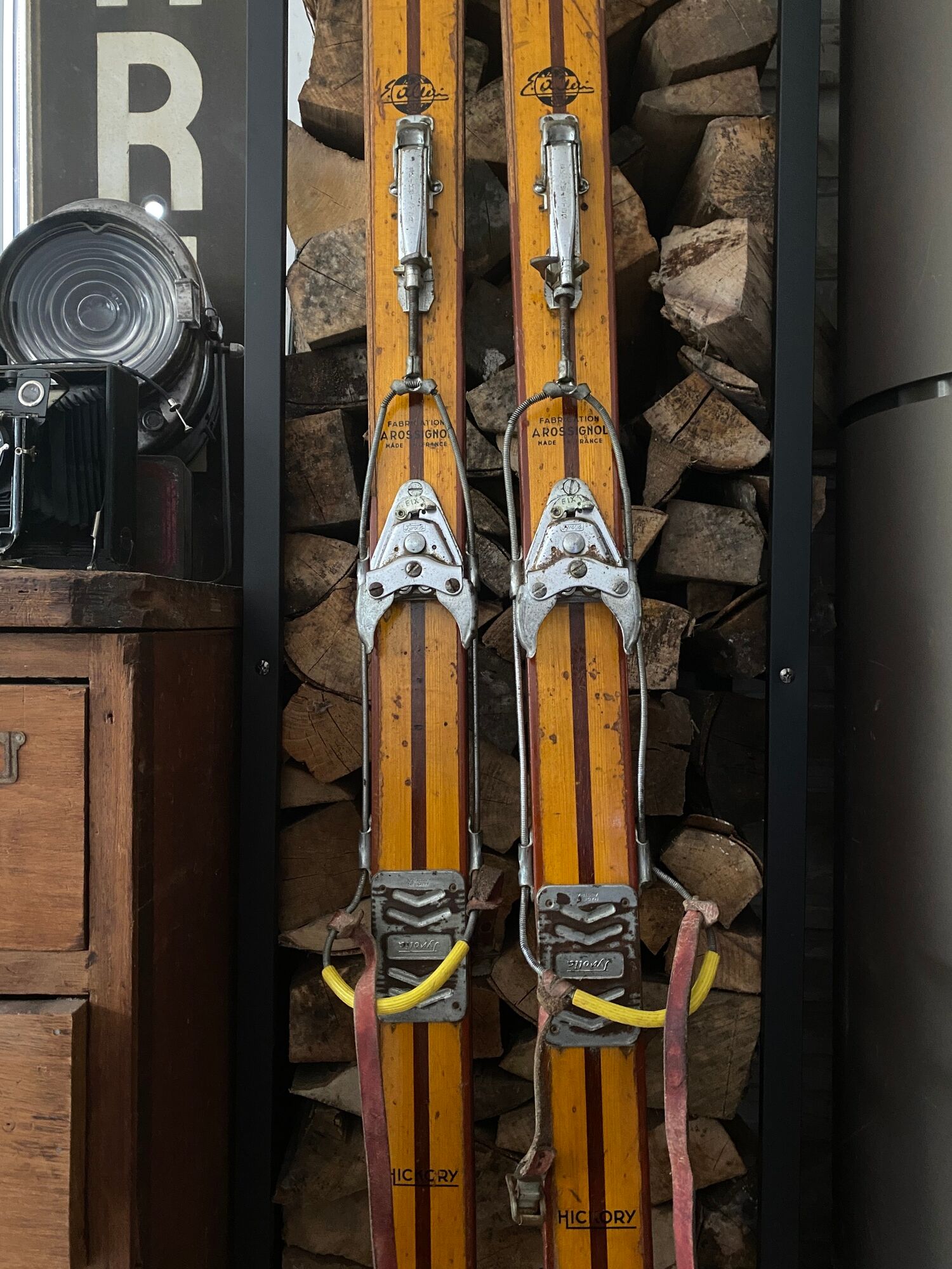 Paire de ski Rossignol Hickory vintage en bois