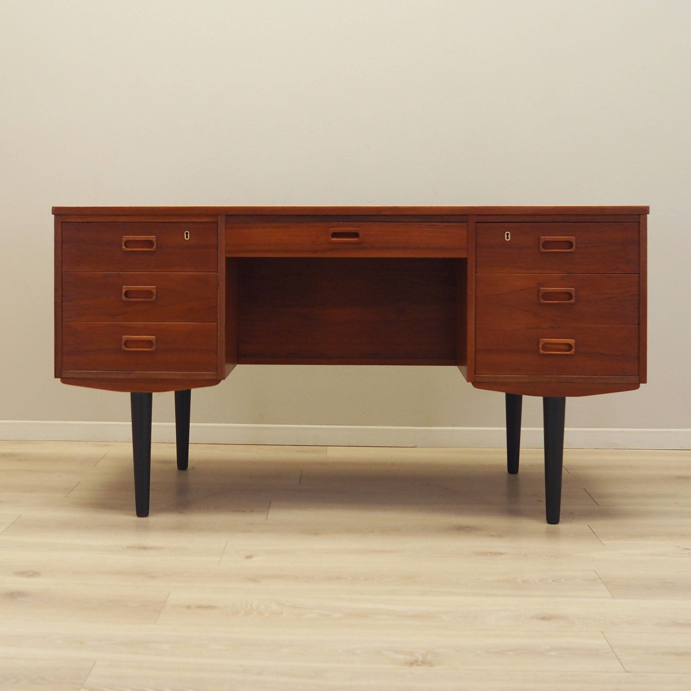 Teak desk, Danish design, 1970s, production: Denmark