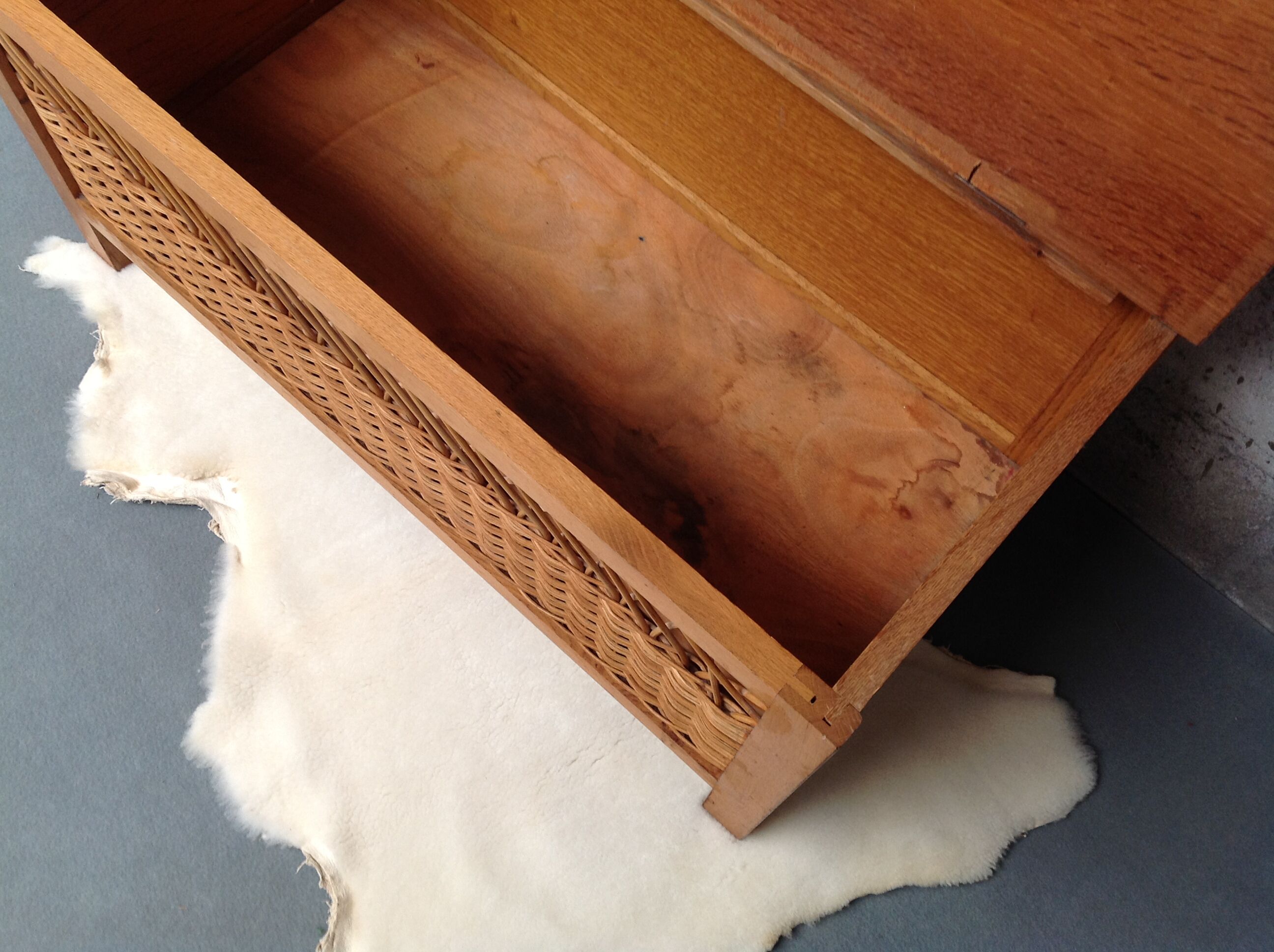 Bench chest wood and rattan vintage toys
