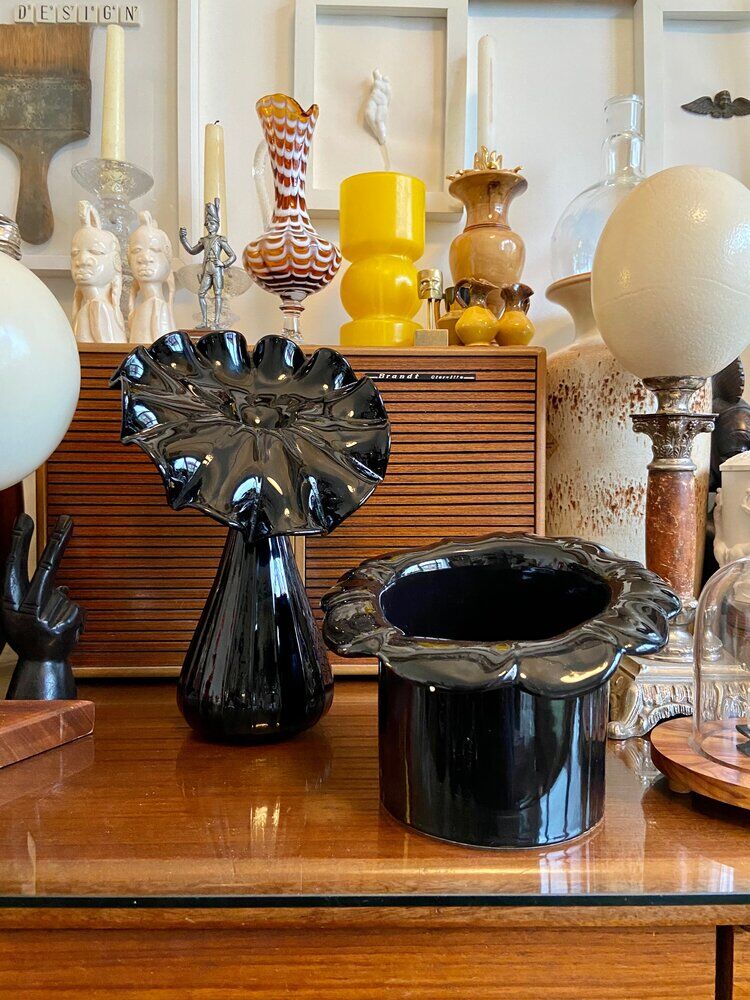 Black earthenware vase