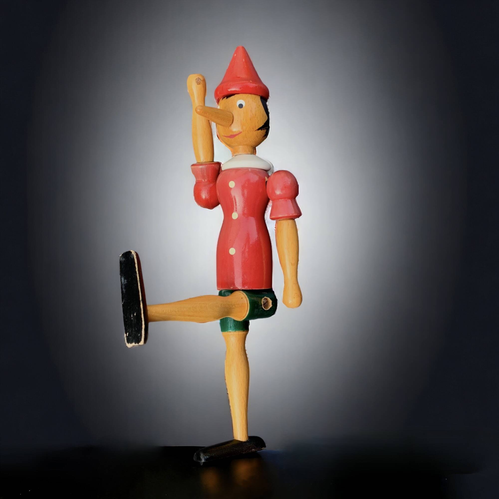 Articulated wooden Pinocchio - 31 cm