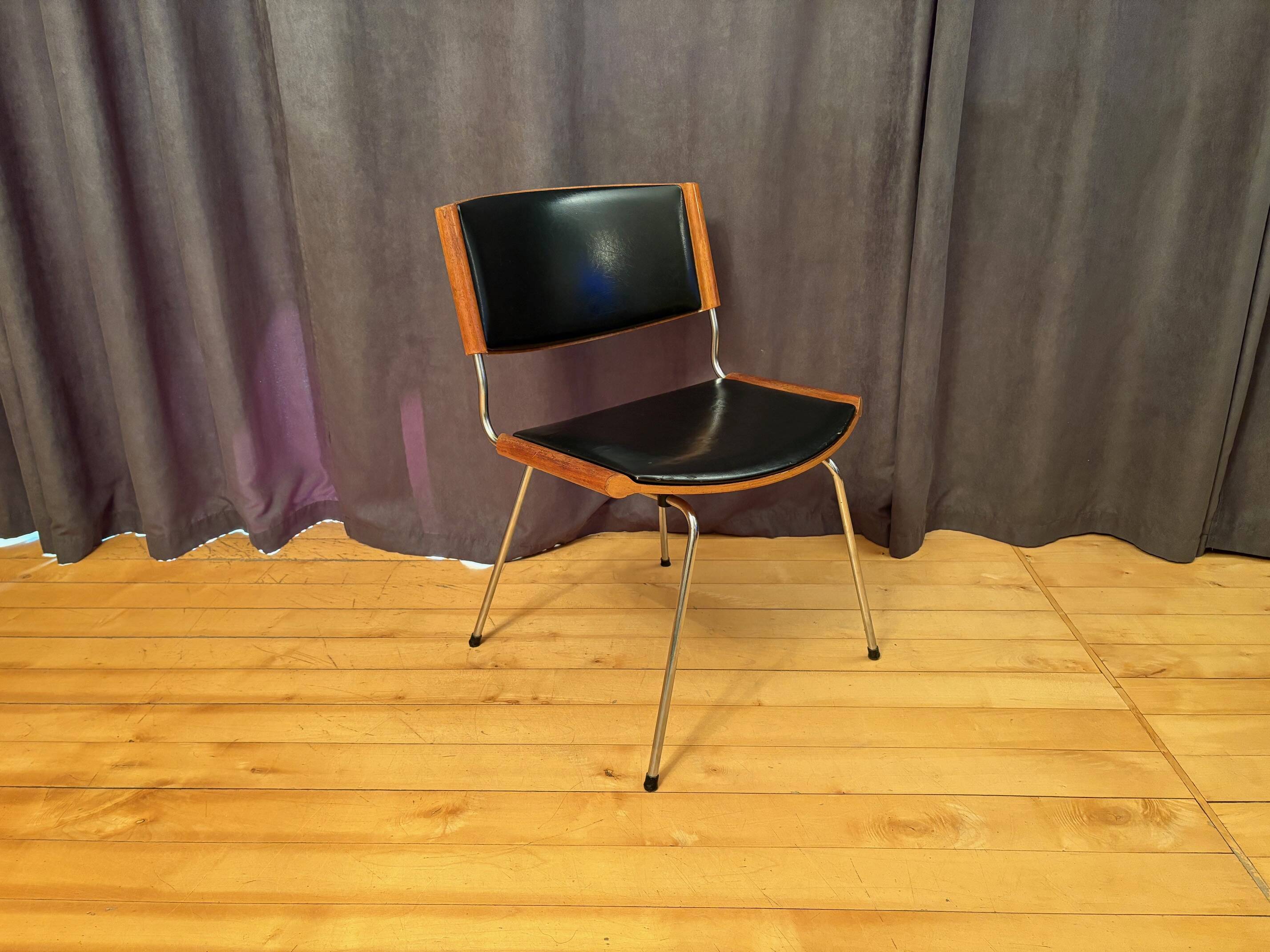 Badminton Chair ND 150, designed by Nanna and Jørgen Ditzel, Kolds Savvaerk