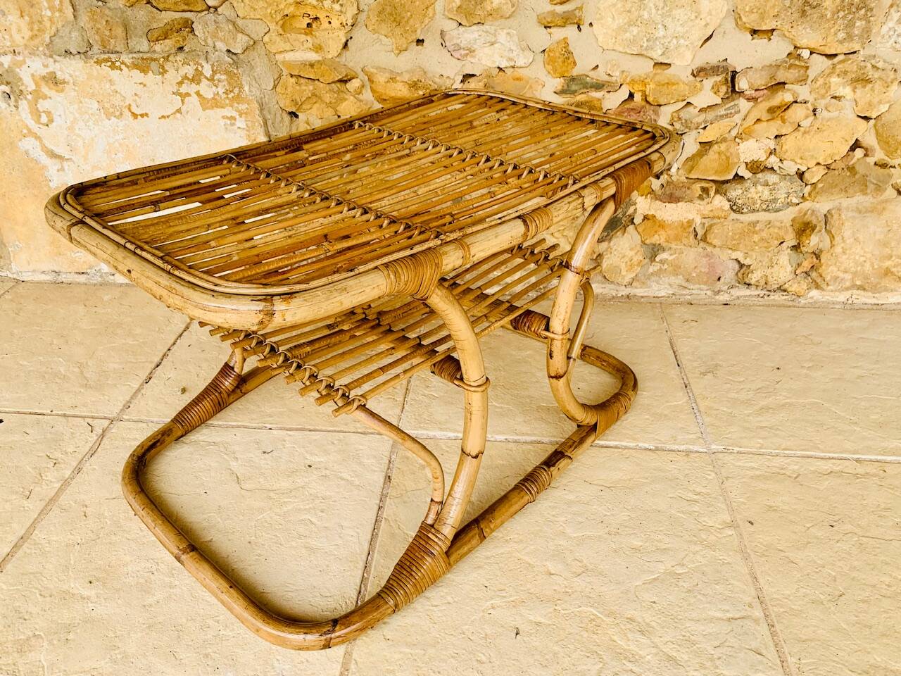 Table basse vintage en bambou et rotin dans le goût de Tito Agnoli, circa 1960