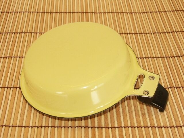 Plate round aubecq ø18 enamelled steel vintage 60