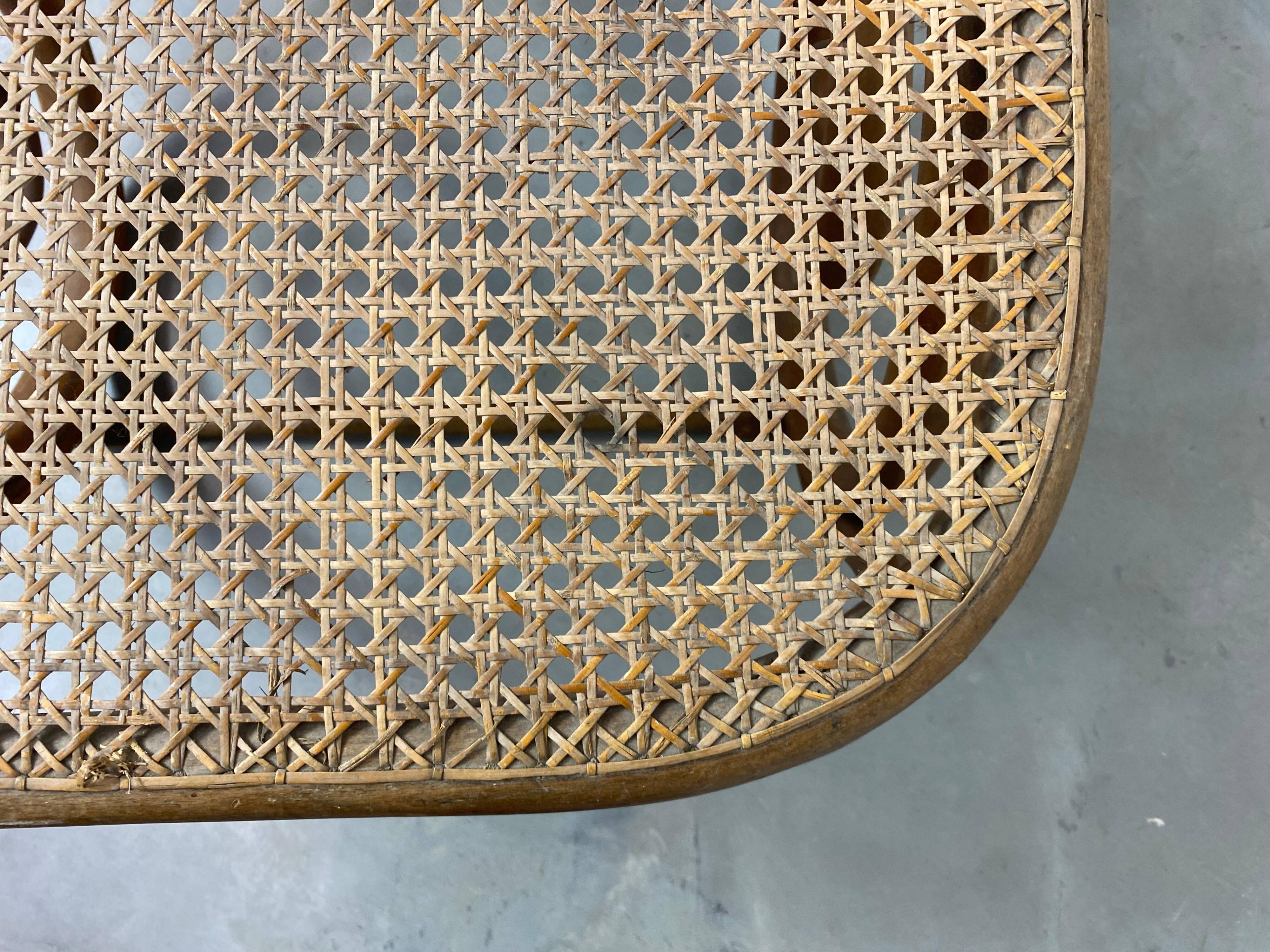 Lit de jour en bois courbé n°2 par Thonet