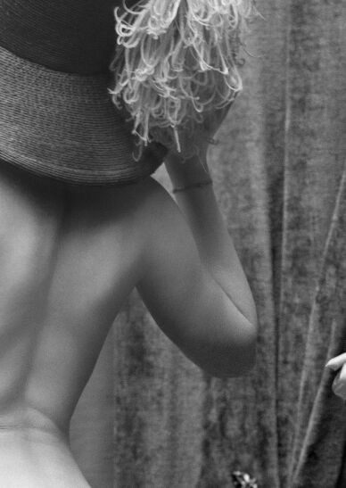 Vintage photography woman cabaret A4 - 1920