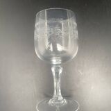 Chiseled crystal aperitif glasses with flower pattern