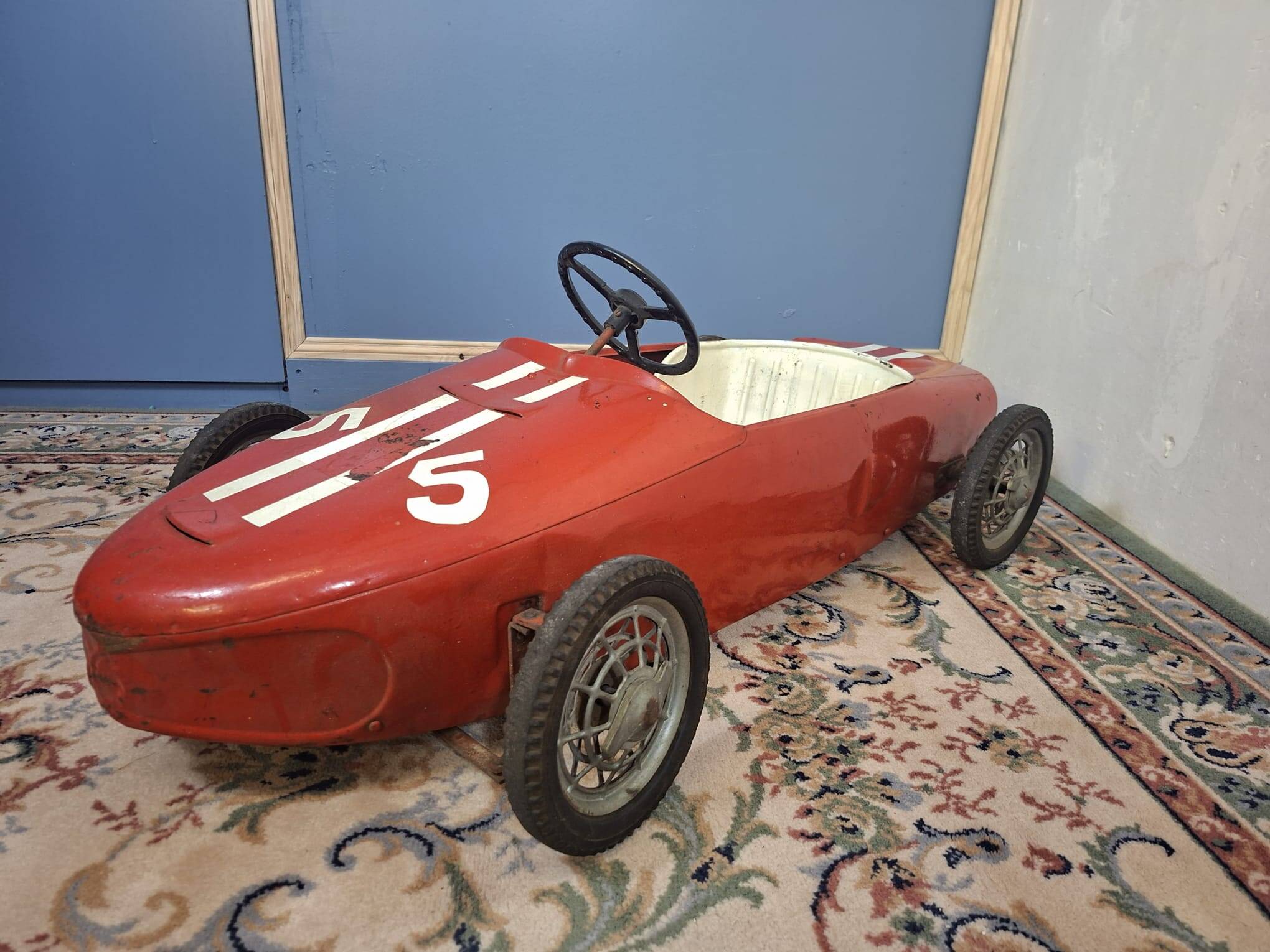 Pedal car