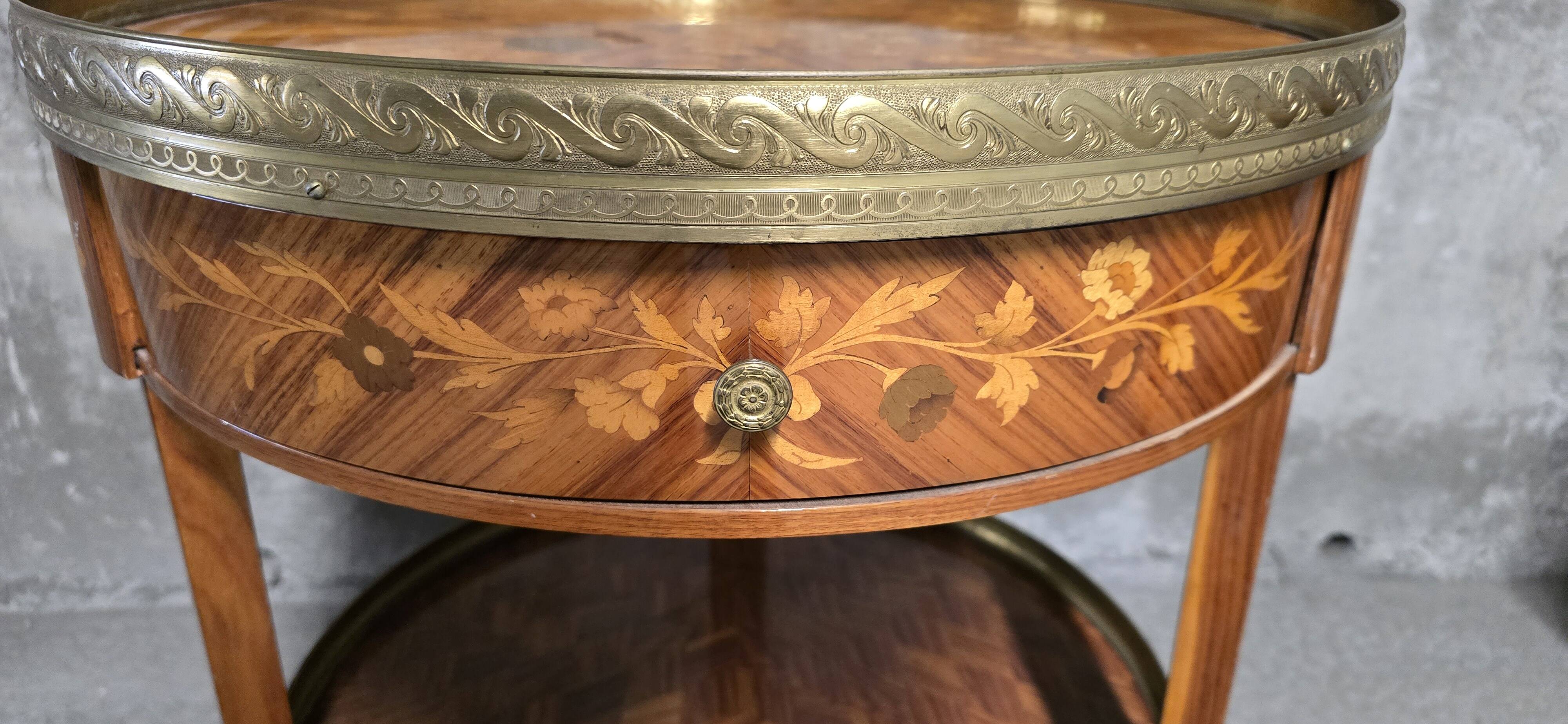 Marquetry-decorated gueridon – 20th century