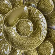 Artichoke service in Gien slipware