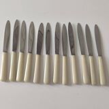 Set of 12 Bakelite knives
