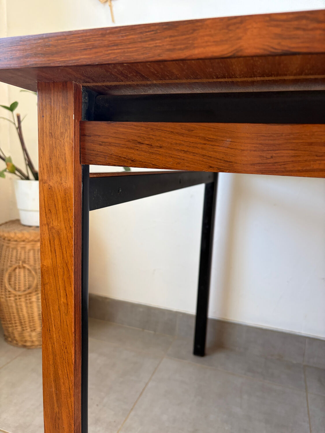 Vintage designer extendable table