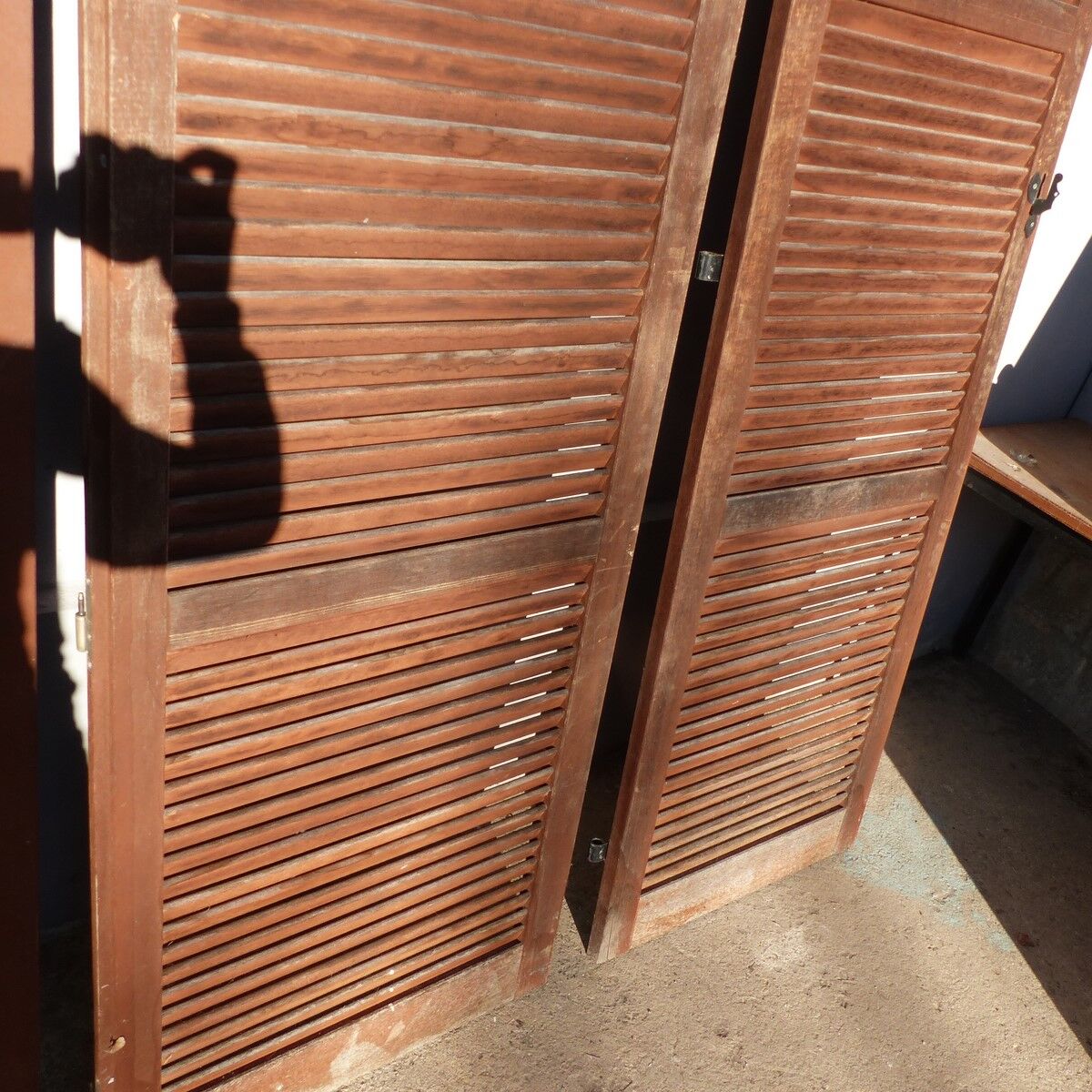 wooden shutters 3 leaves width 210 cm height 228 cm