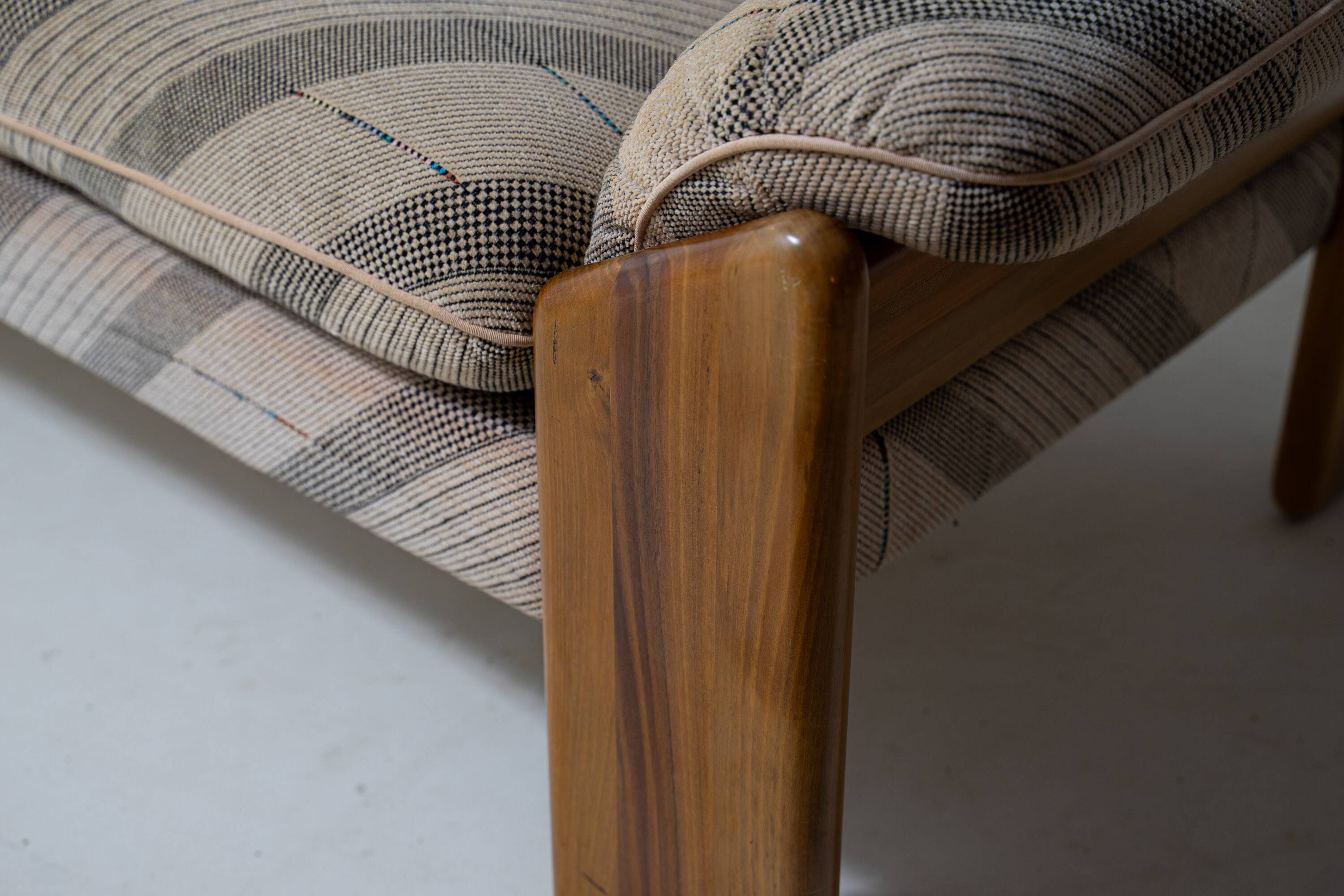 Vintage 'Sapporo' sofa by Mobil Girgi, 1970s