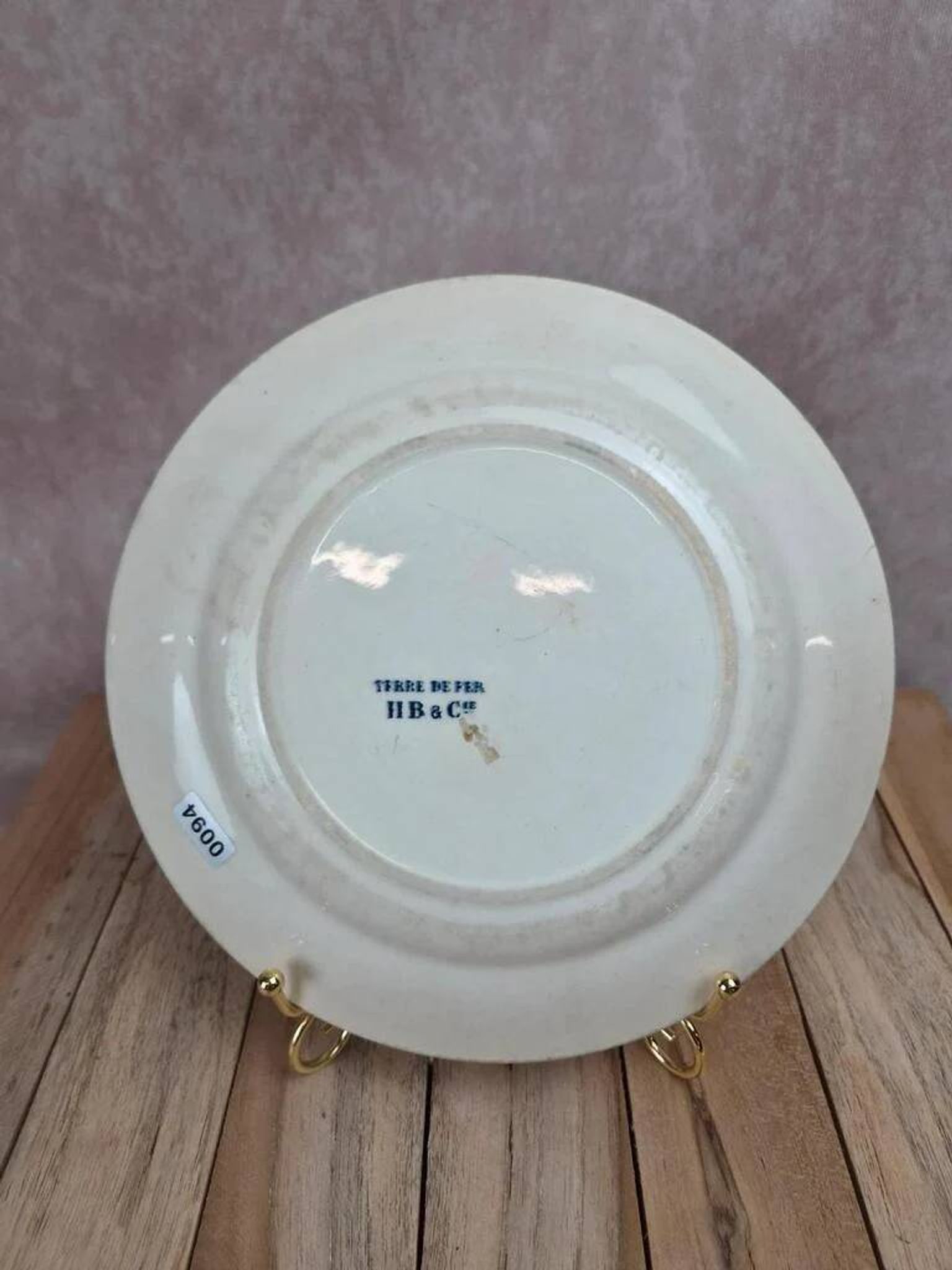 Plate Terre de Fer HB & Cie Choisy-le-Roi – Bird & fruits – 19th century