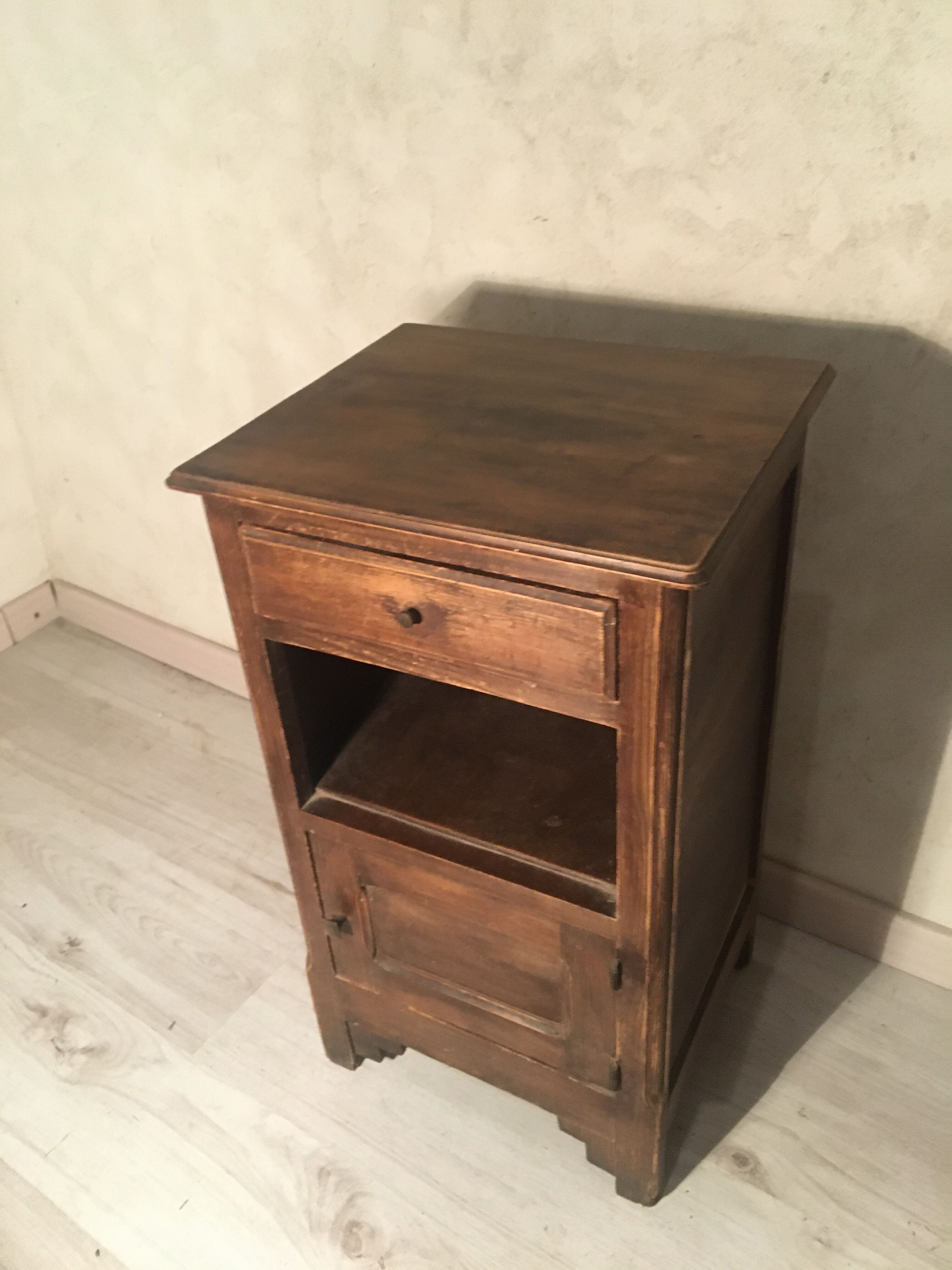 A bedside table sapin 1960/1970