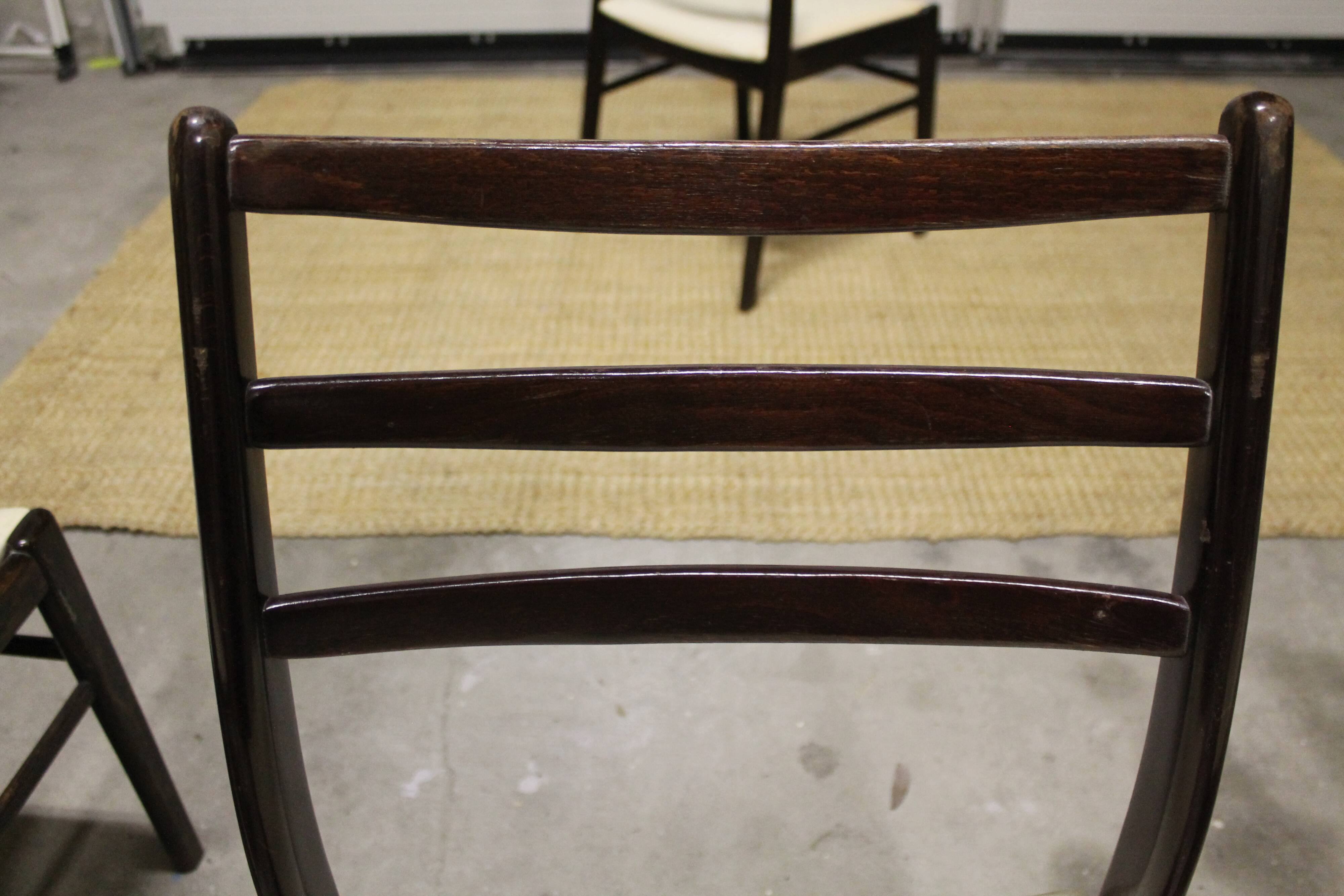 Set of 6 vintage chairs