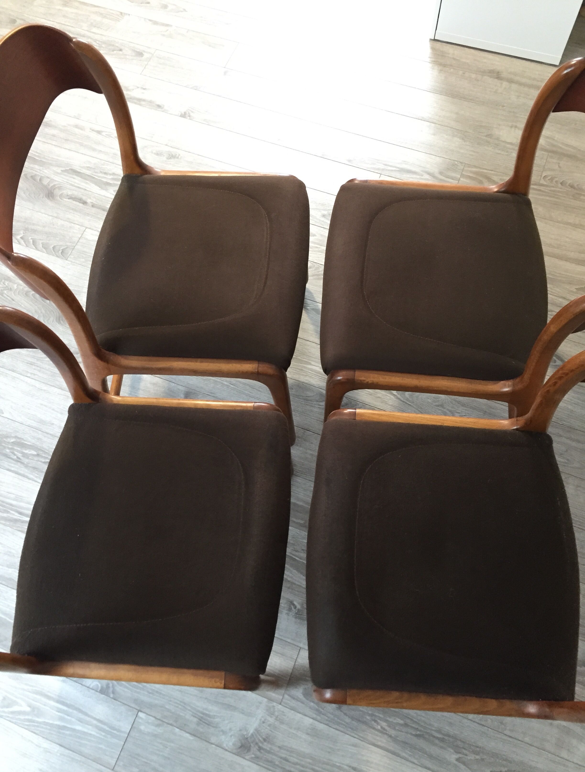 Ensemble de 4 chaises baumann traineau